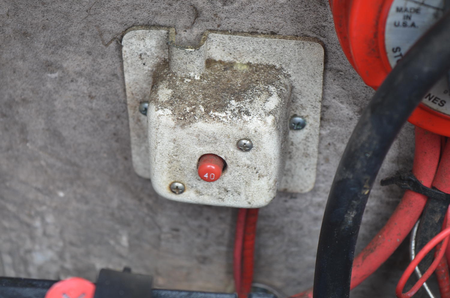 1990s Grady-White Adventure 208 Boat with Yamaha "V6 175" Motor and Trailer