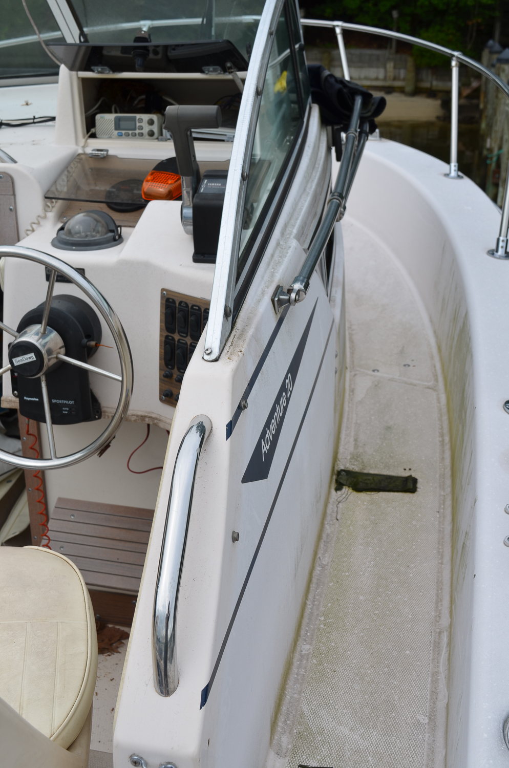 1990s Grady-White Adventure 208 Boat with Yamaha "V6 175" Motor and Trailer