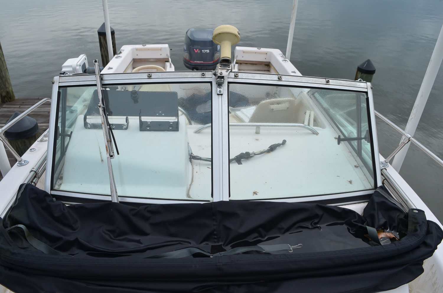 1990s Grady-White Adventure 208 Boat with Yamaha "V6 175" Motor and Trailer