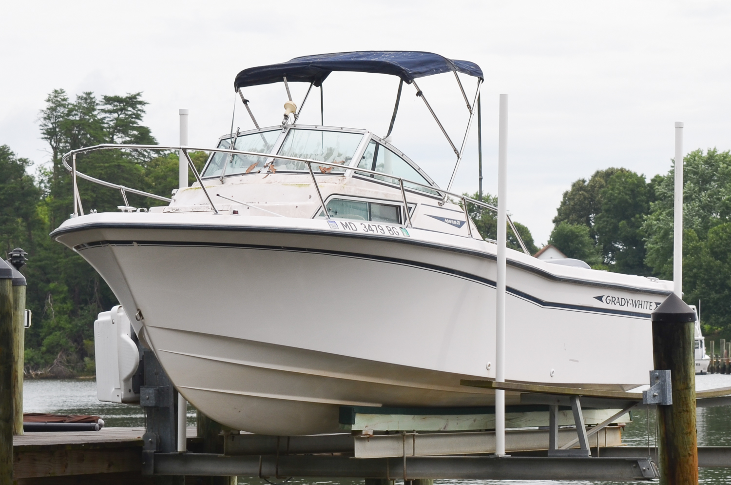 1990s Grady-White Adventure 208 Boat with Yamaha "V6 175" Motor and Trailer
