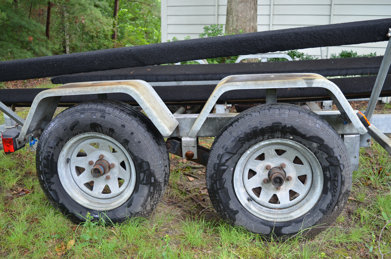 1990s Grady-White Adventure 208 Boat with Yamaha "V6 175" Motor and Trailer
