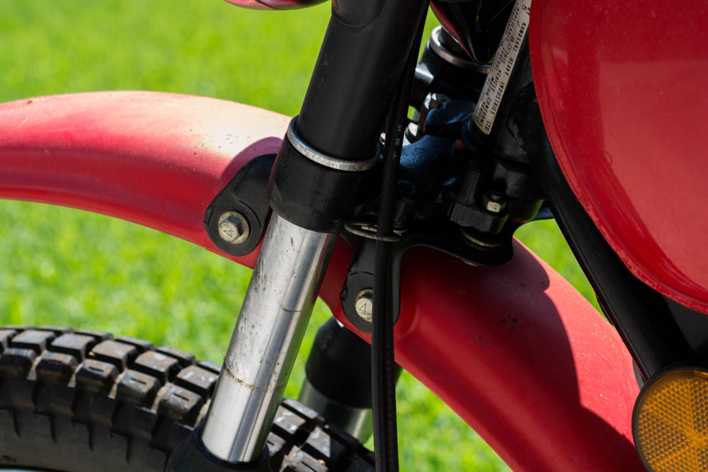 Kawasaki Red and Black KE 100