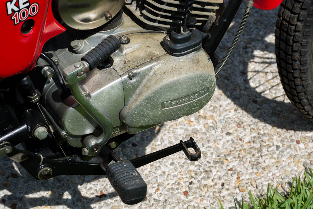 Kawasaki Red and Black KE 100