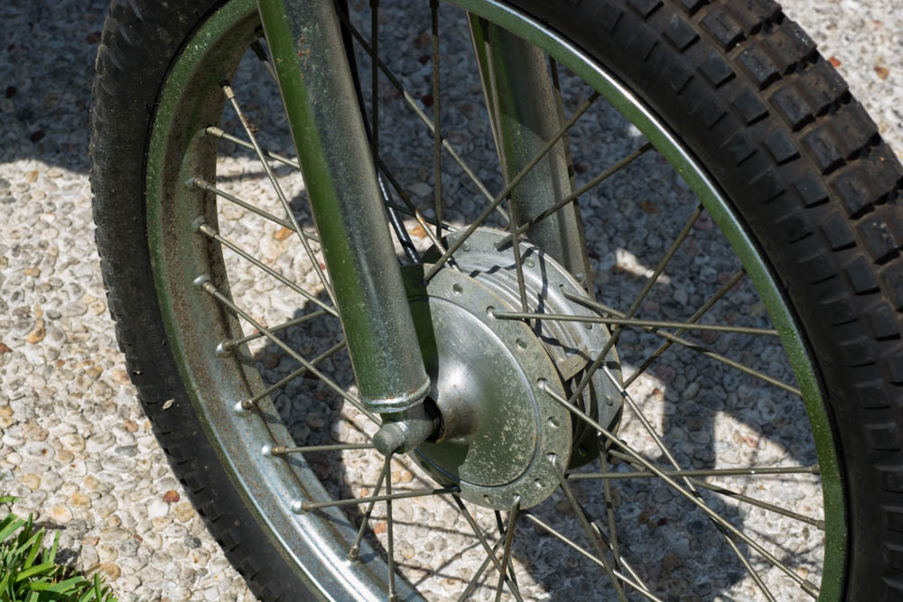 Kawasaki Red and Black KE 100