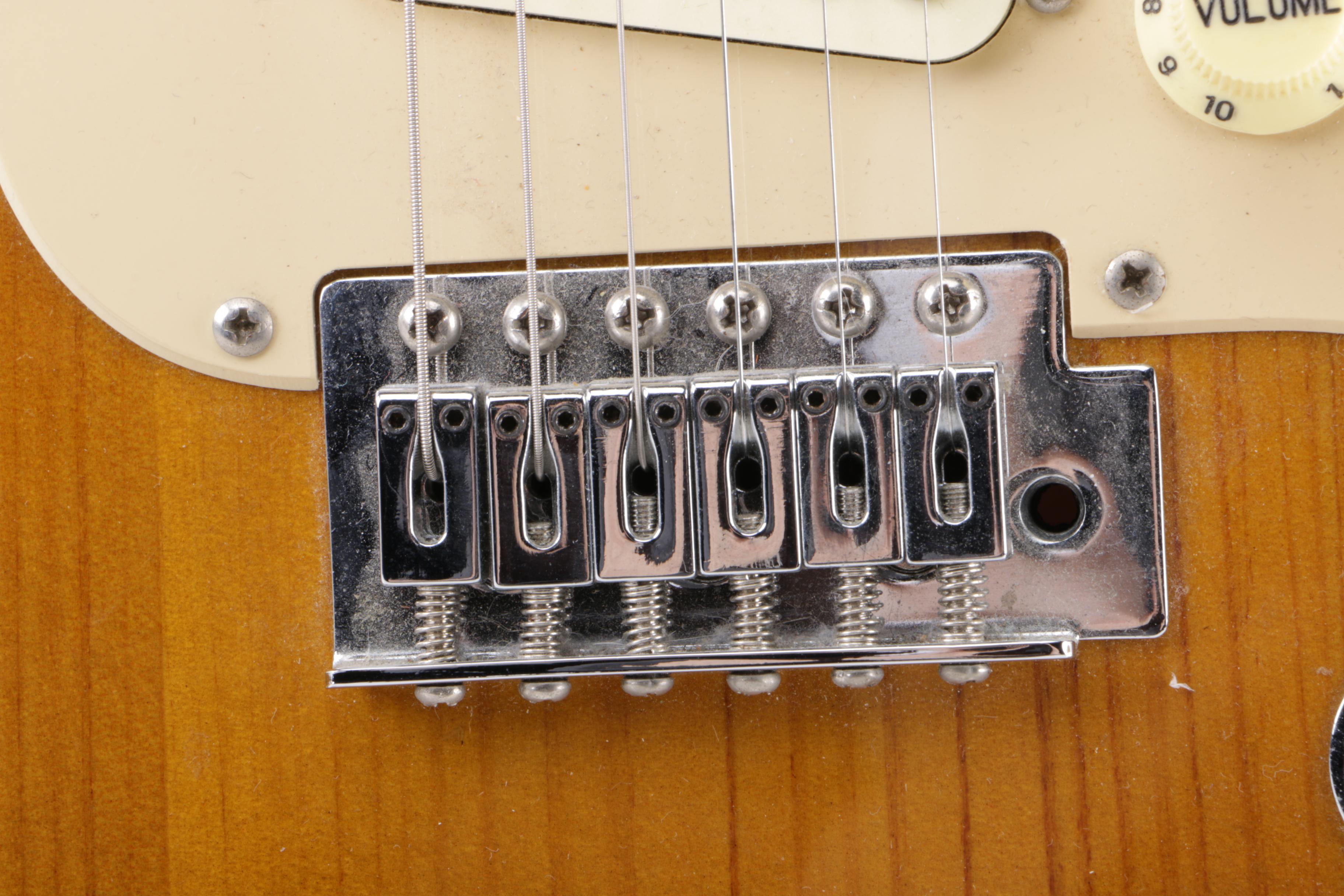 Sunlite Turbo Traditional Series Strat Style Electric Guitar