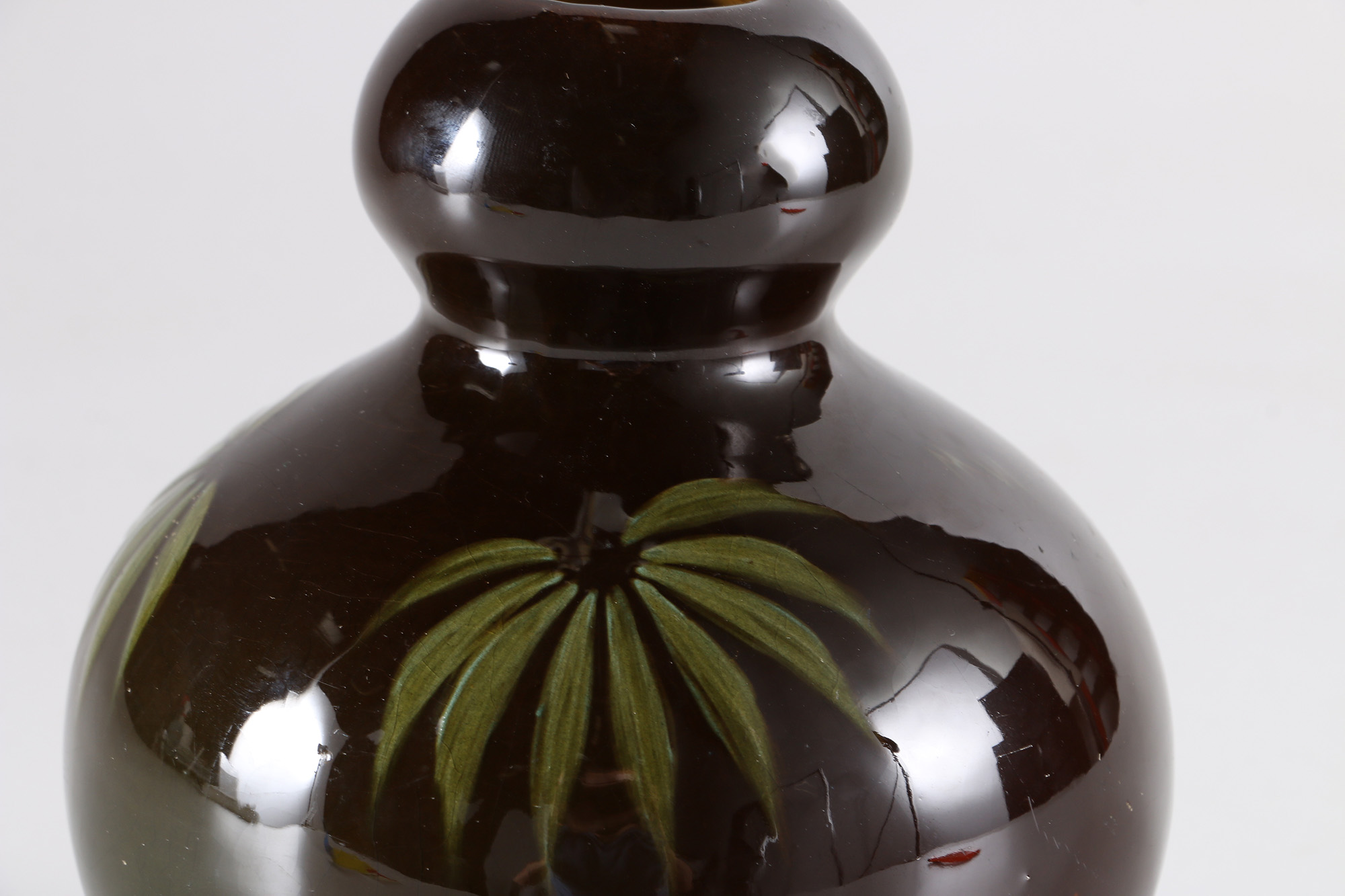 Circa 1917 Nelson McCoy Cambridge Bulb-Shaped Pottery Vase