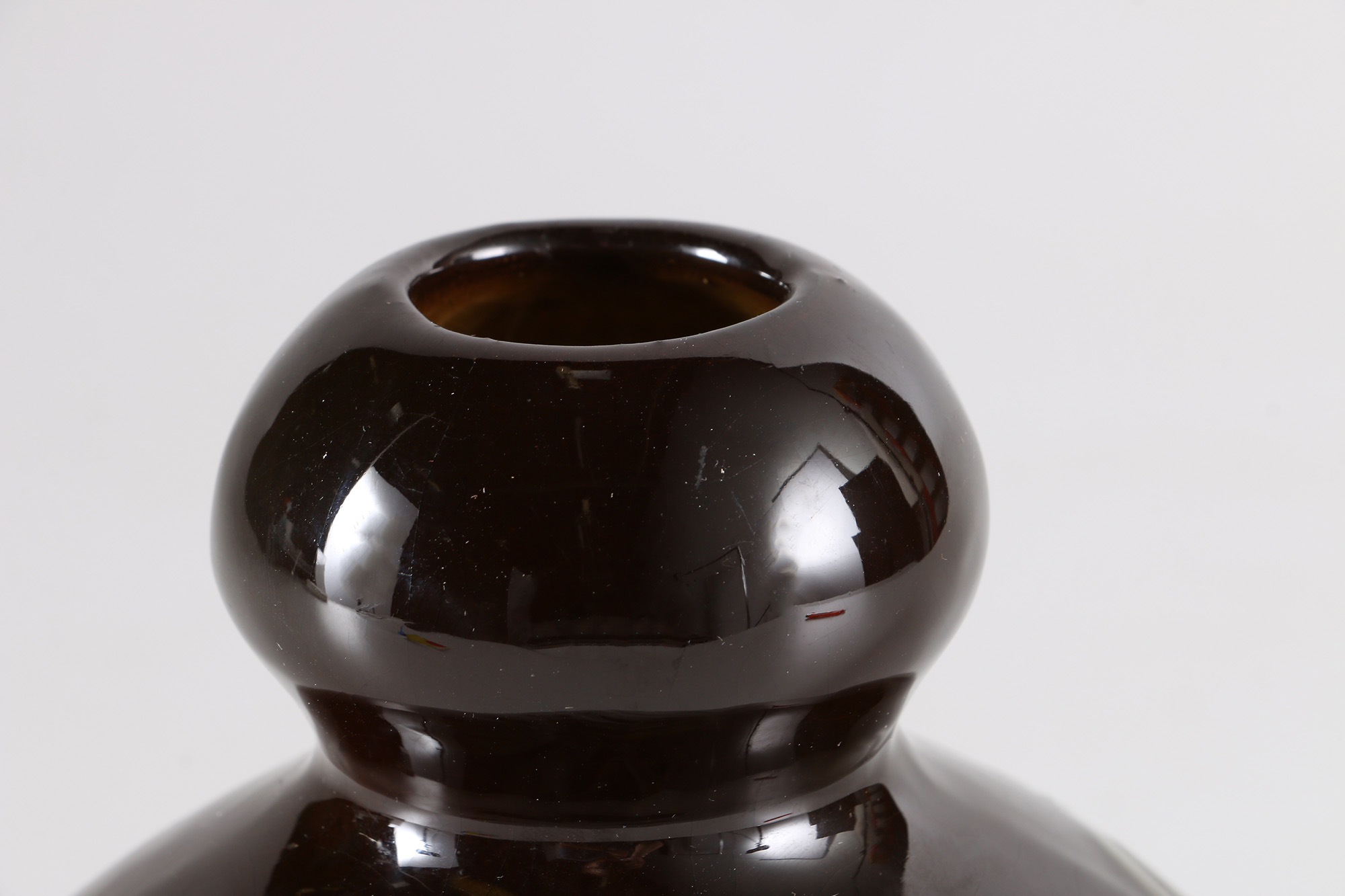 Circa 1917 Nelson McCoy Cambridge Bulb-Shaped Pottery Vase