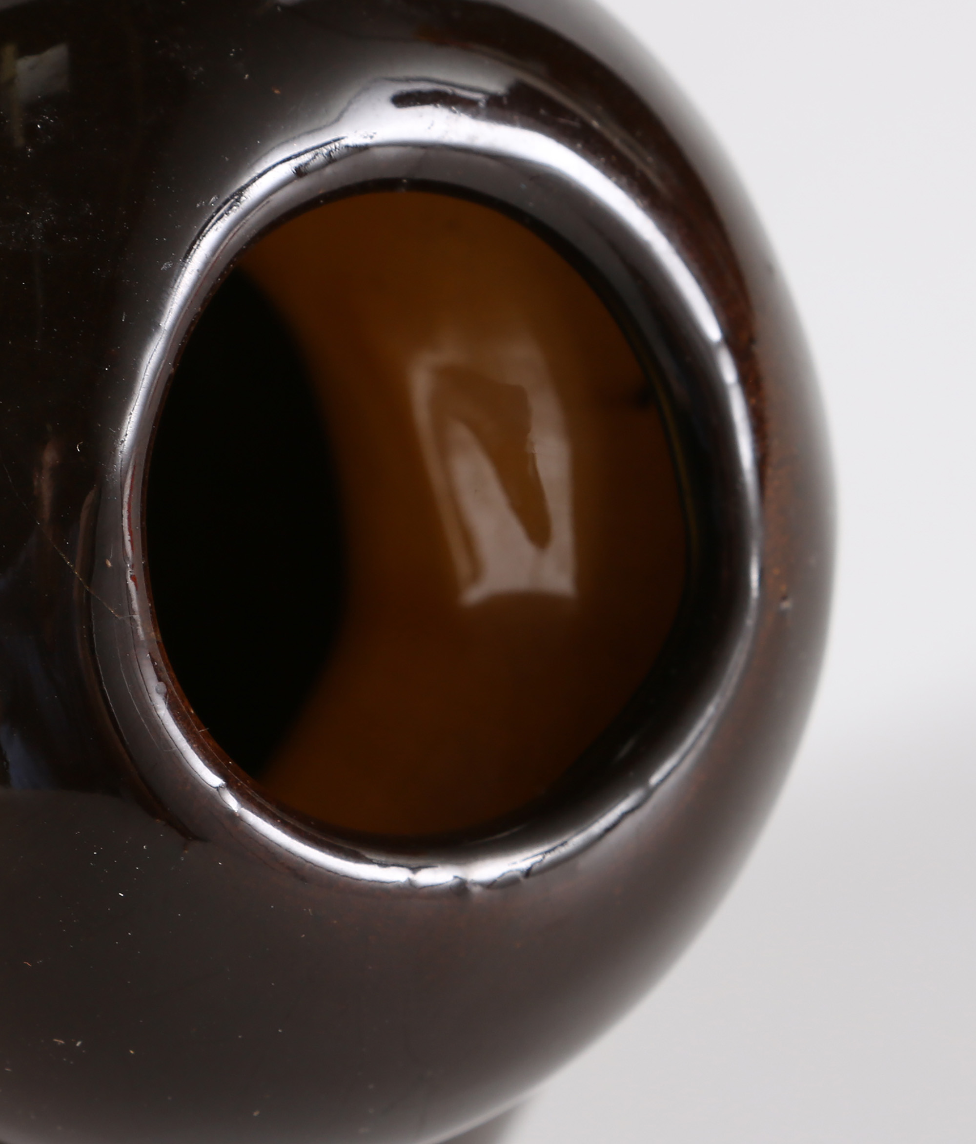 Circa 1917 Nelson McCoy Cambridge Bulb-Shaped Pottery Vase