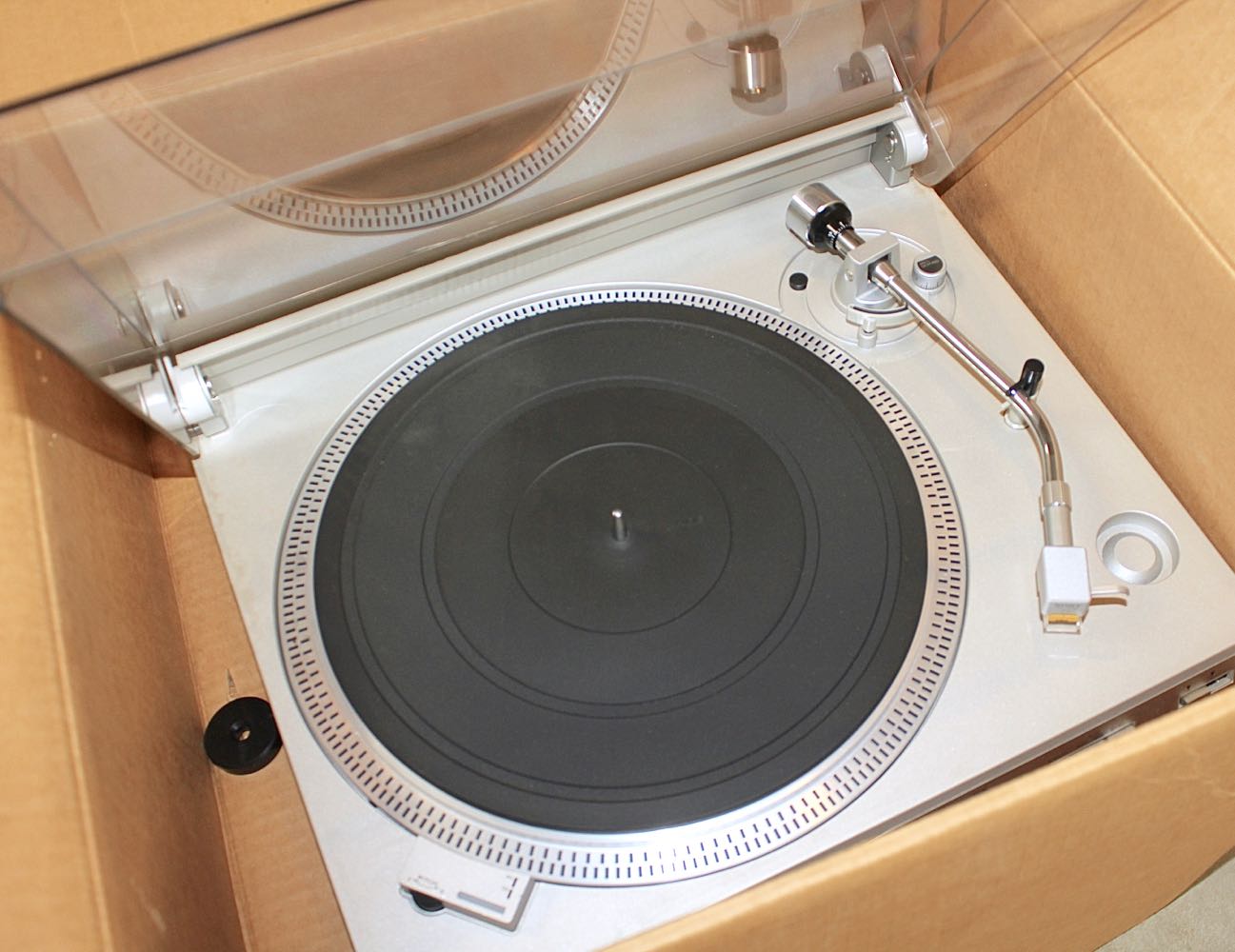 Sony PS-333 Turntable and Smoke Glass Door Stereo Cabinet