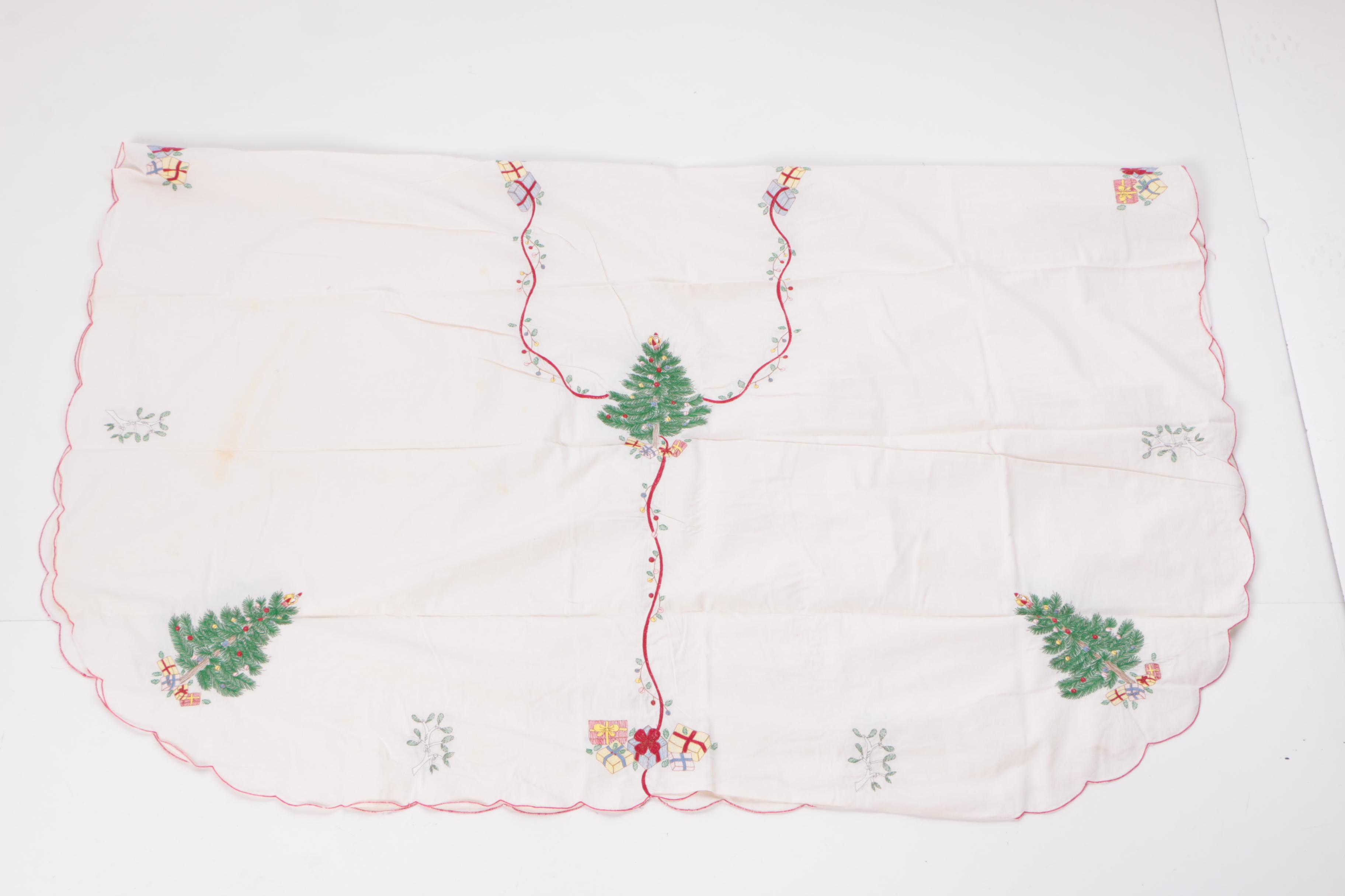 Christmas Themed Table Linens