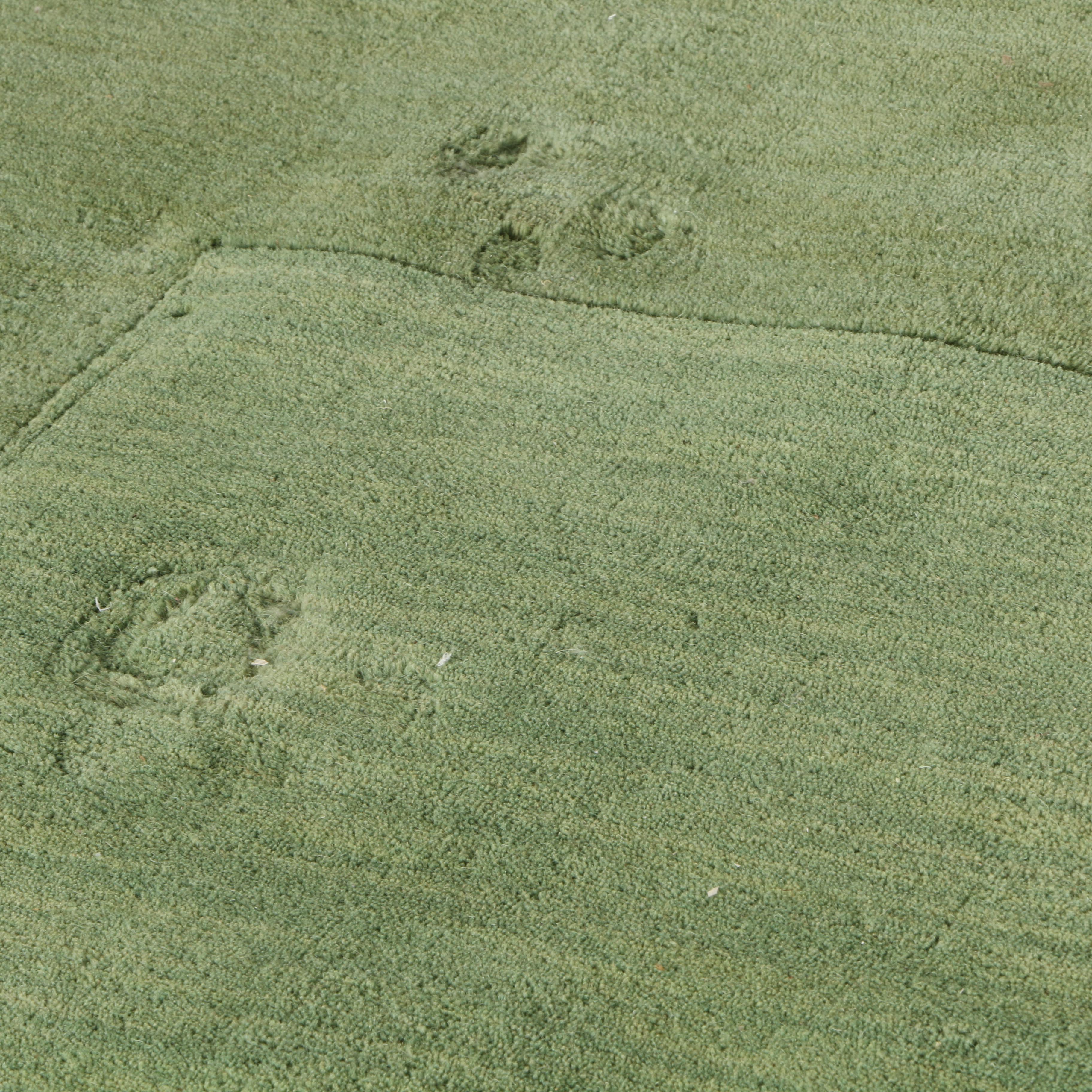 Machine Made Surya "Mystique" Area Rug