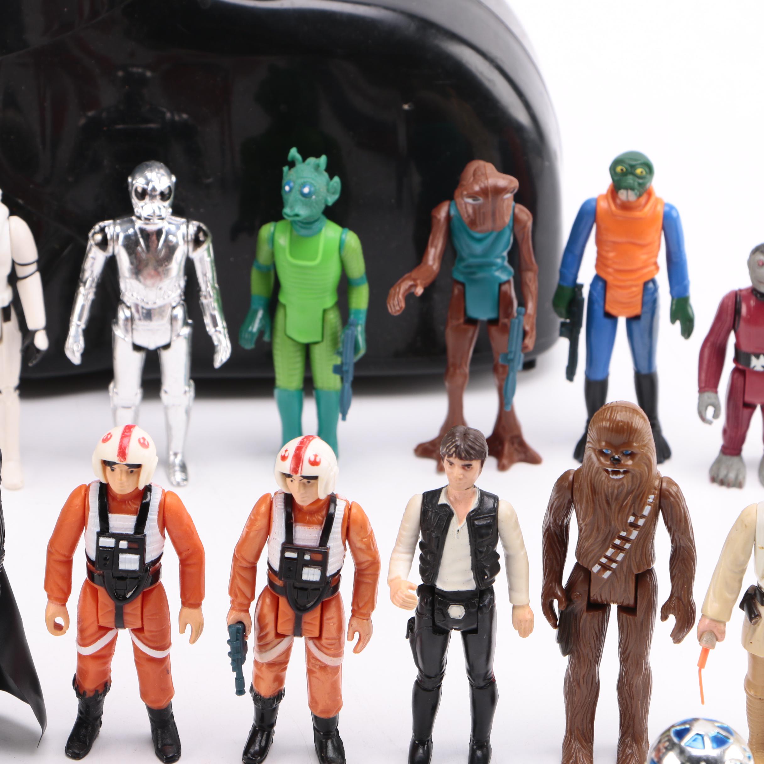 Kenner "Star Wars" Figurines and Darth Vader Storage Case