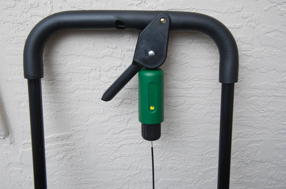 Scotts Turf Builder Classic Drop Seed Spreader