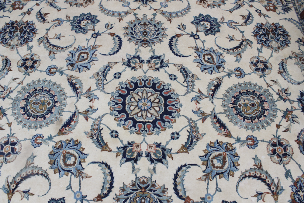 Hand-Knotted Kashan Iranian Area Rug