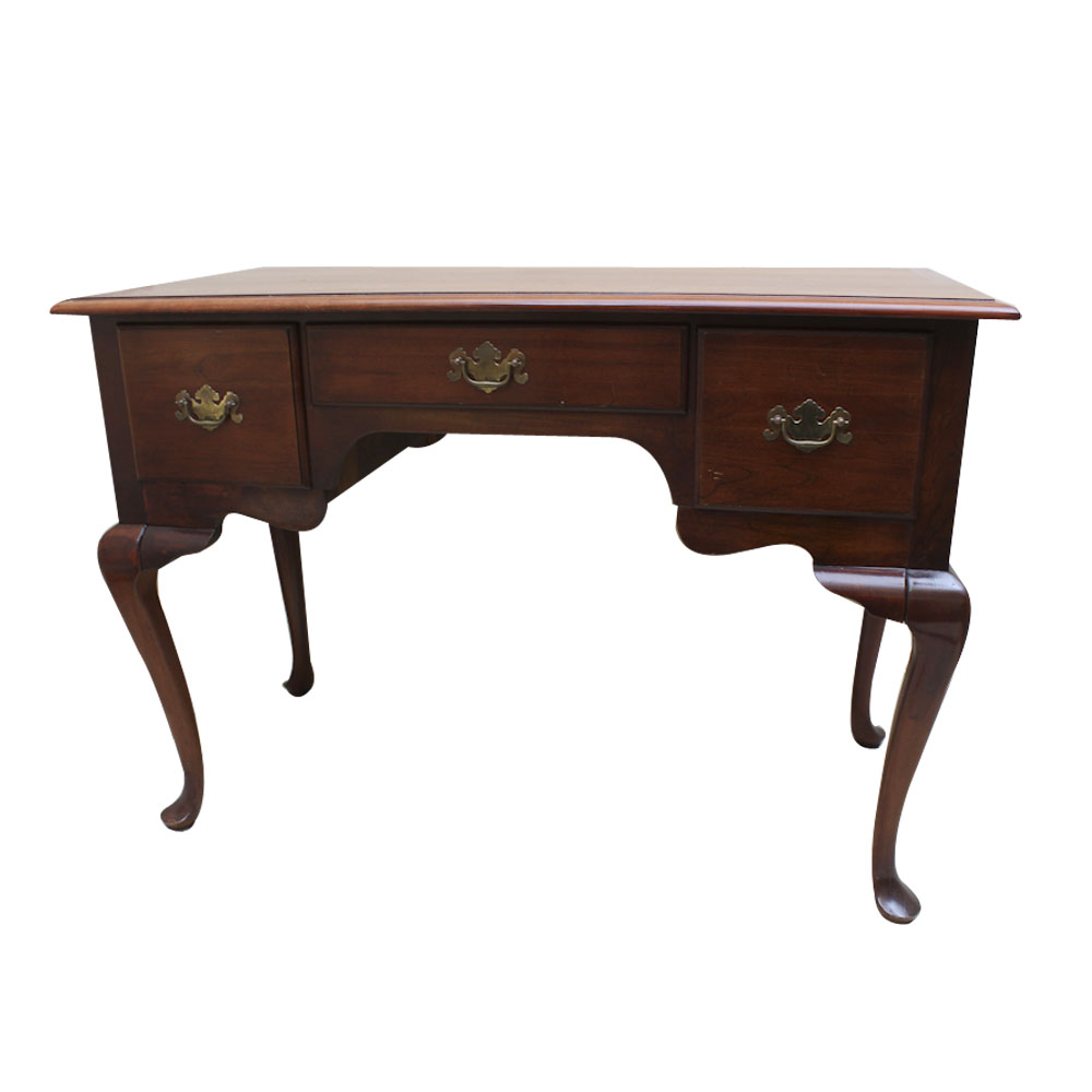 Queen Anne Style Console Table