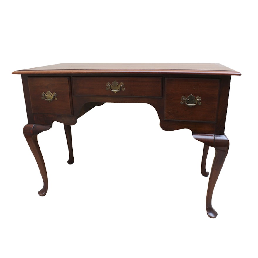 Queen Anne Style Console Table