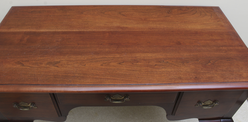 Queen Anne Style Console Table