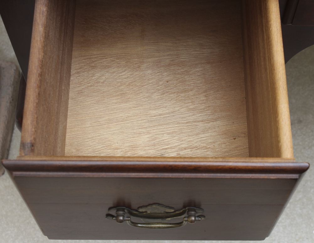 Queen Anne Style Console Table