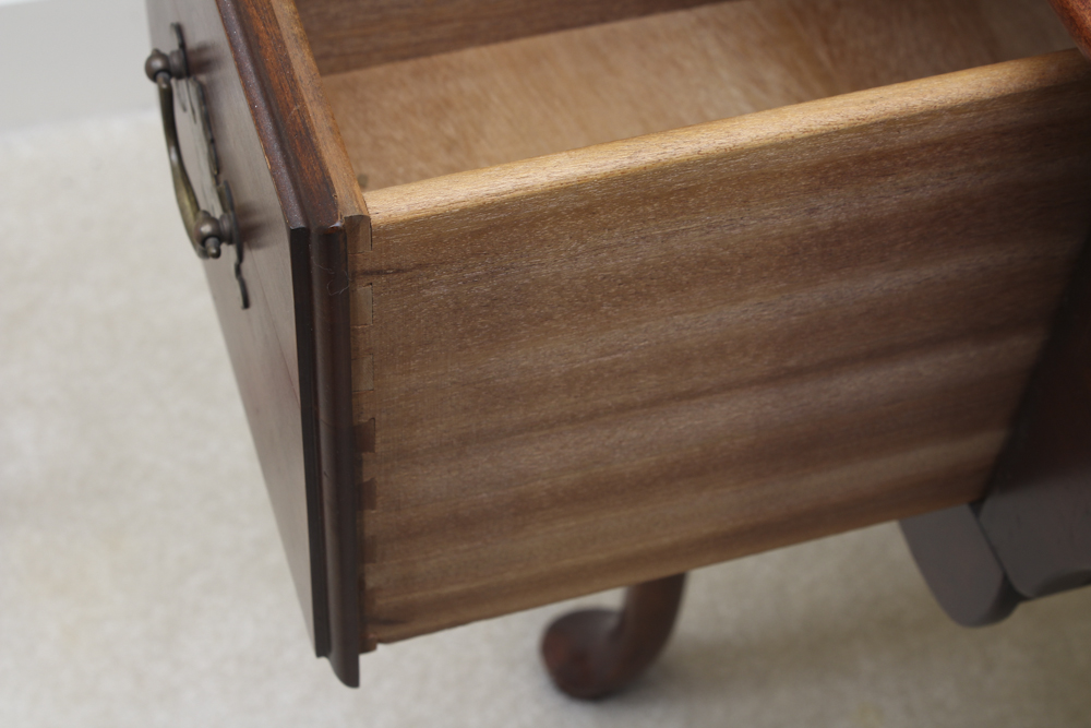 Queen Anne Style Console Table