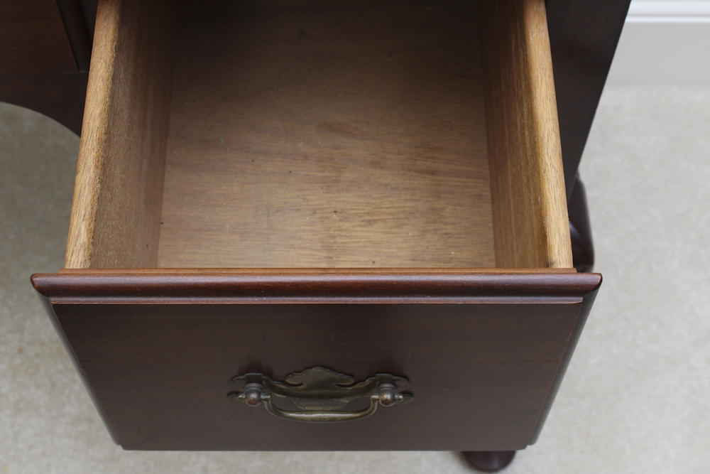 Queen Anne Style Console Table