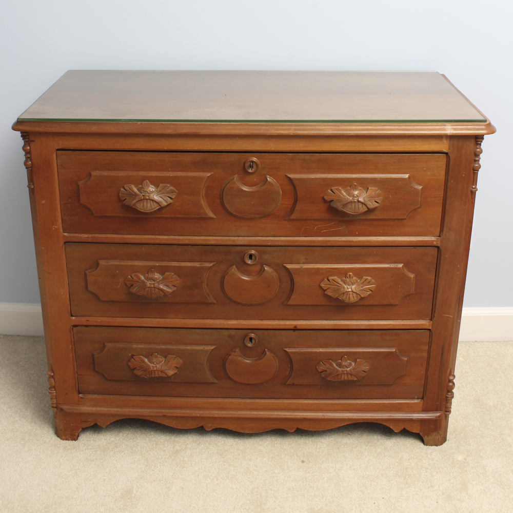 Late 19th Century Victorian Dresser With Mirror