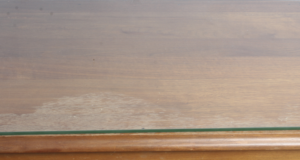 Late 19th Century Victorian Dresser With Mirror