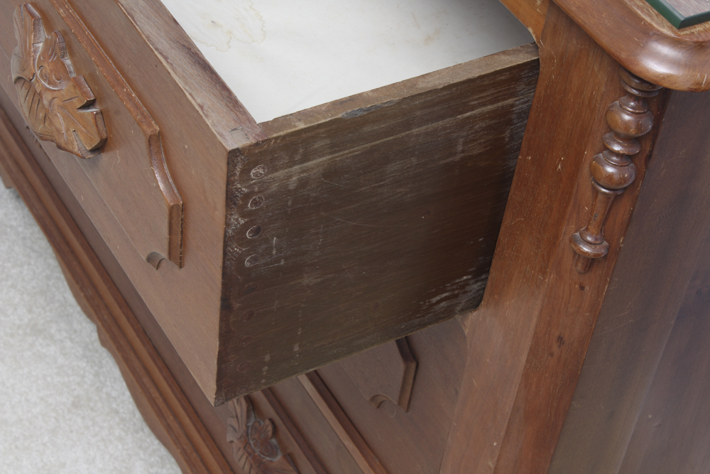 Late 19th Century Victorian Dresser With Mirror