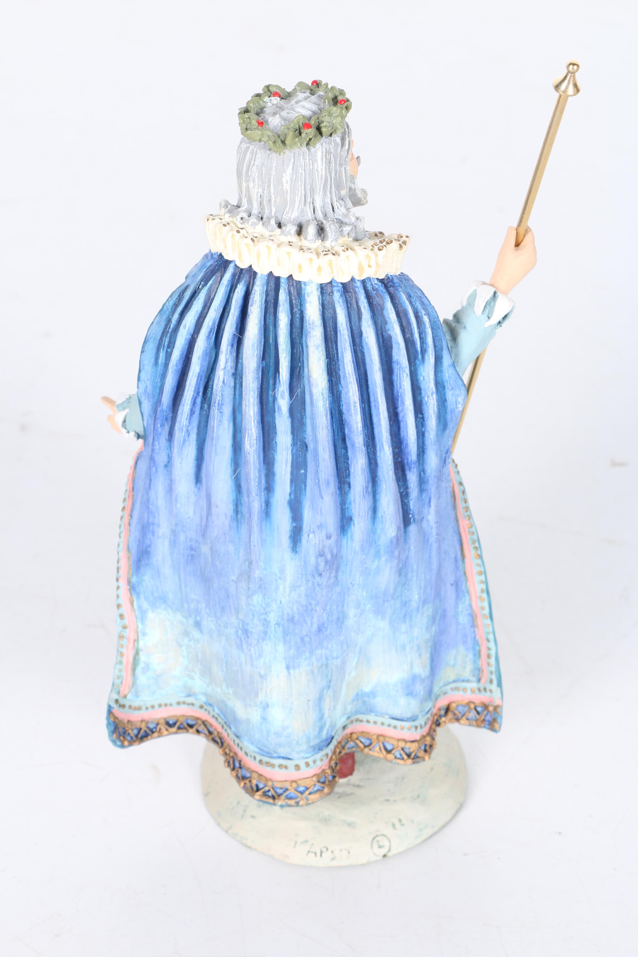 Duncan Royale Figures