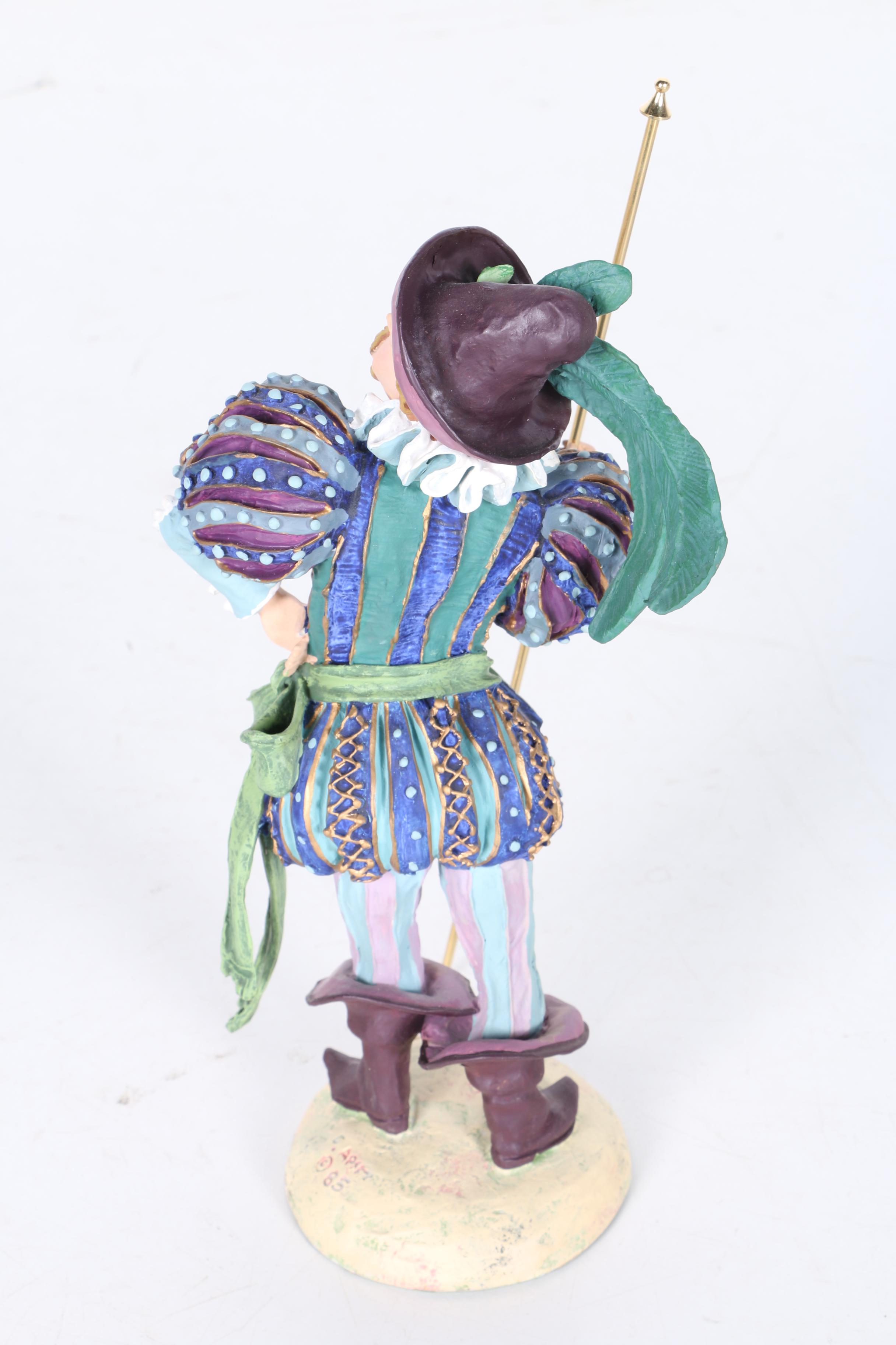 Duncan Royale Figures