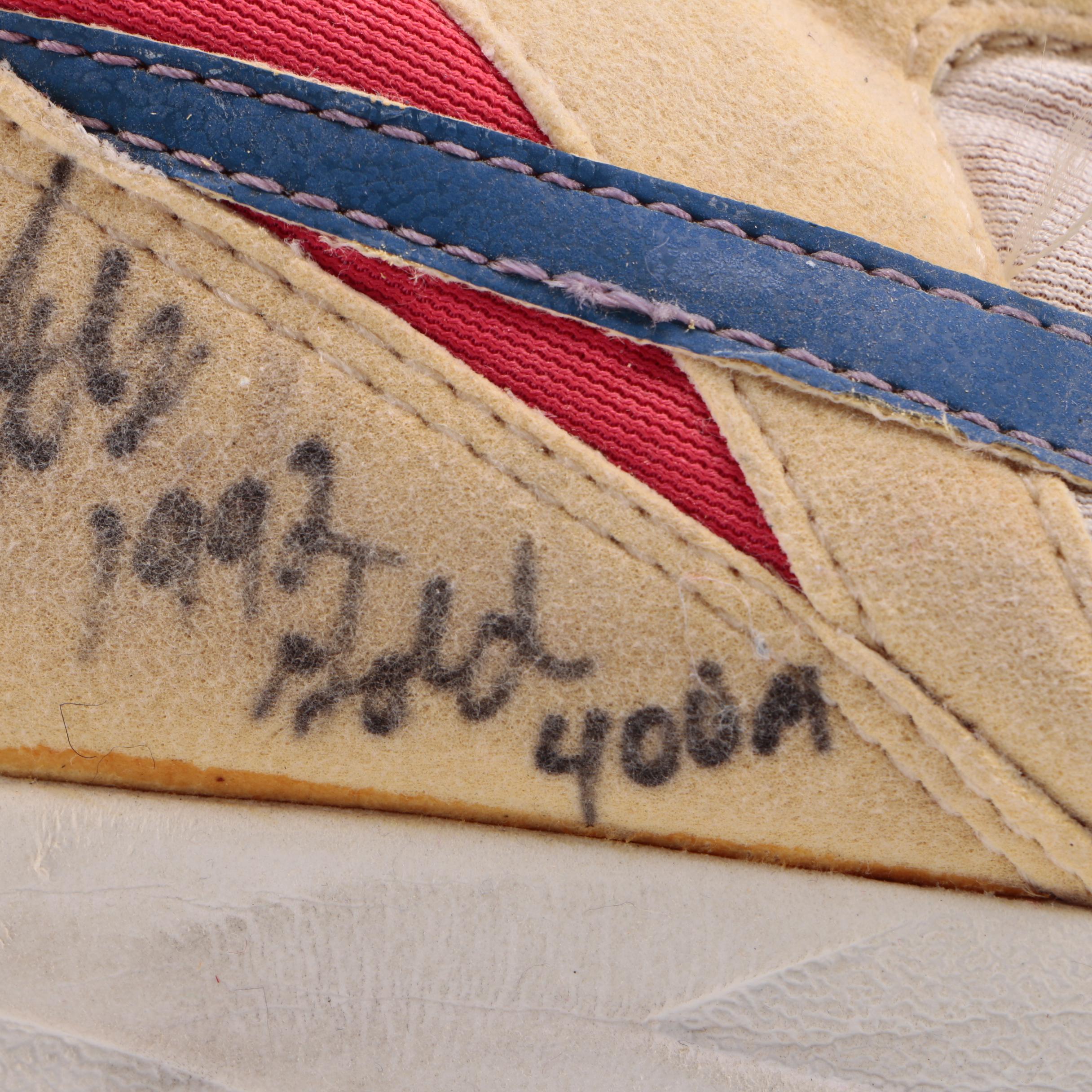 Quincy Watts Signed Photos and Nike Pegasus Shoes