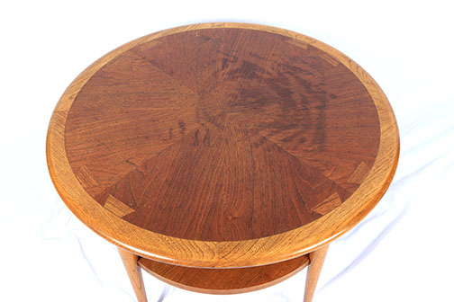 Vintage Accent Table by Lane With Table Lamp