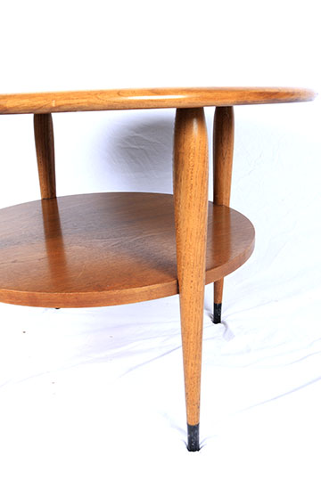Vintage Accent Table by Lane With Table Lamp