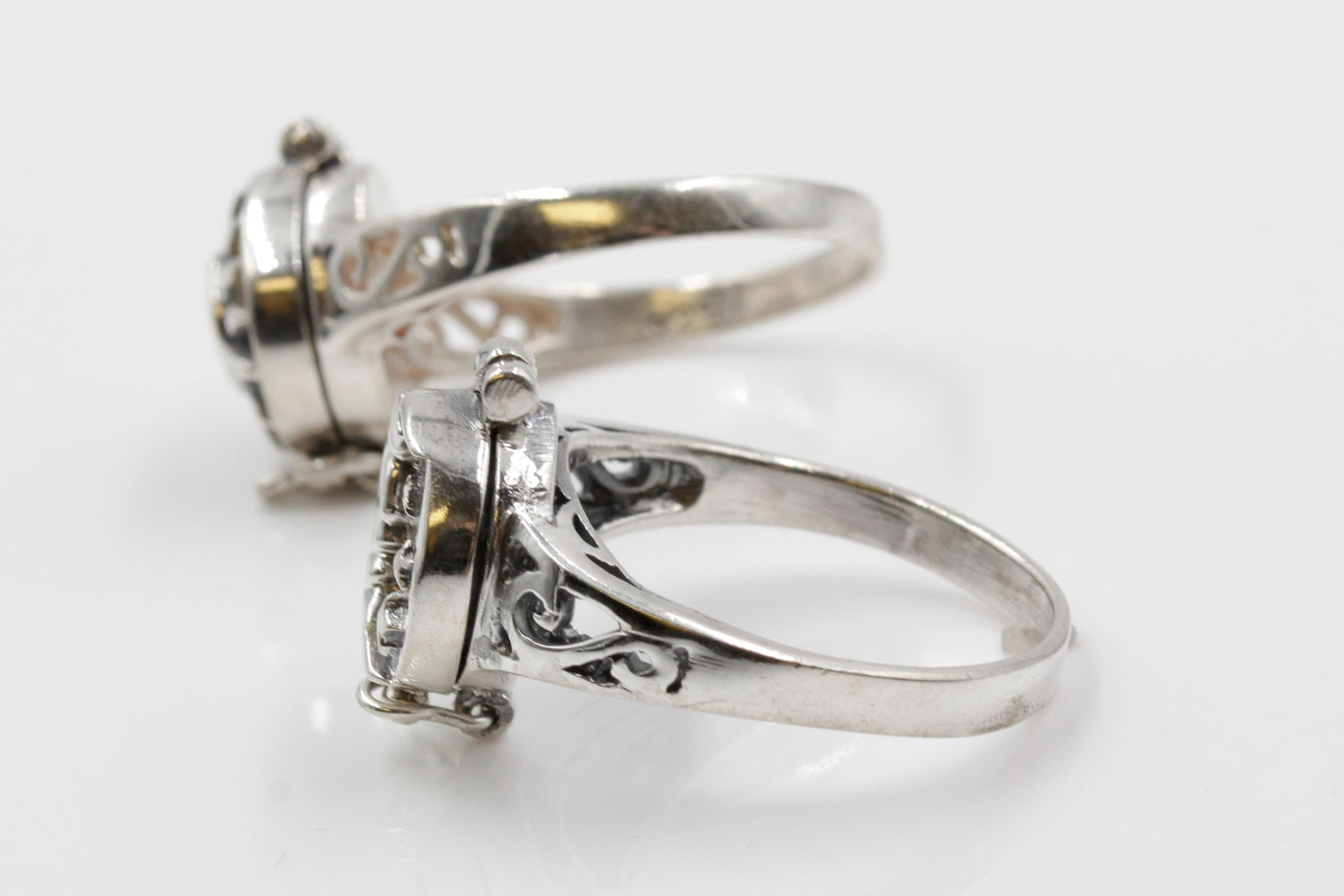 Sterling Silver Capsule Rings