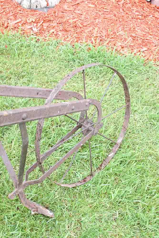 Antique Cast Iron Garden Cultivator