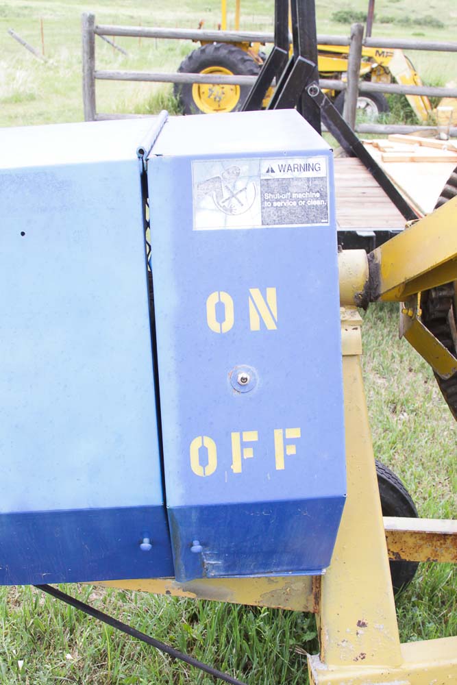 Stone Cement Mixer with a Briggs & Stratton Motor