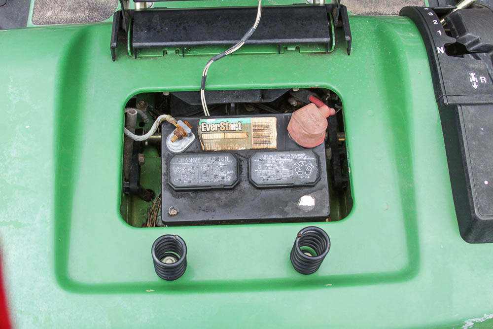 John Deere STX300 5-Speed Tractor Mower