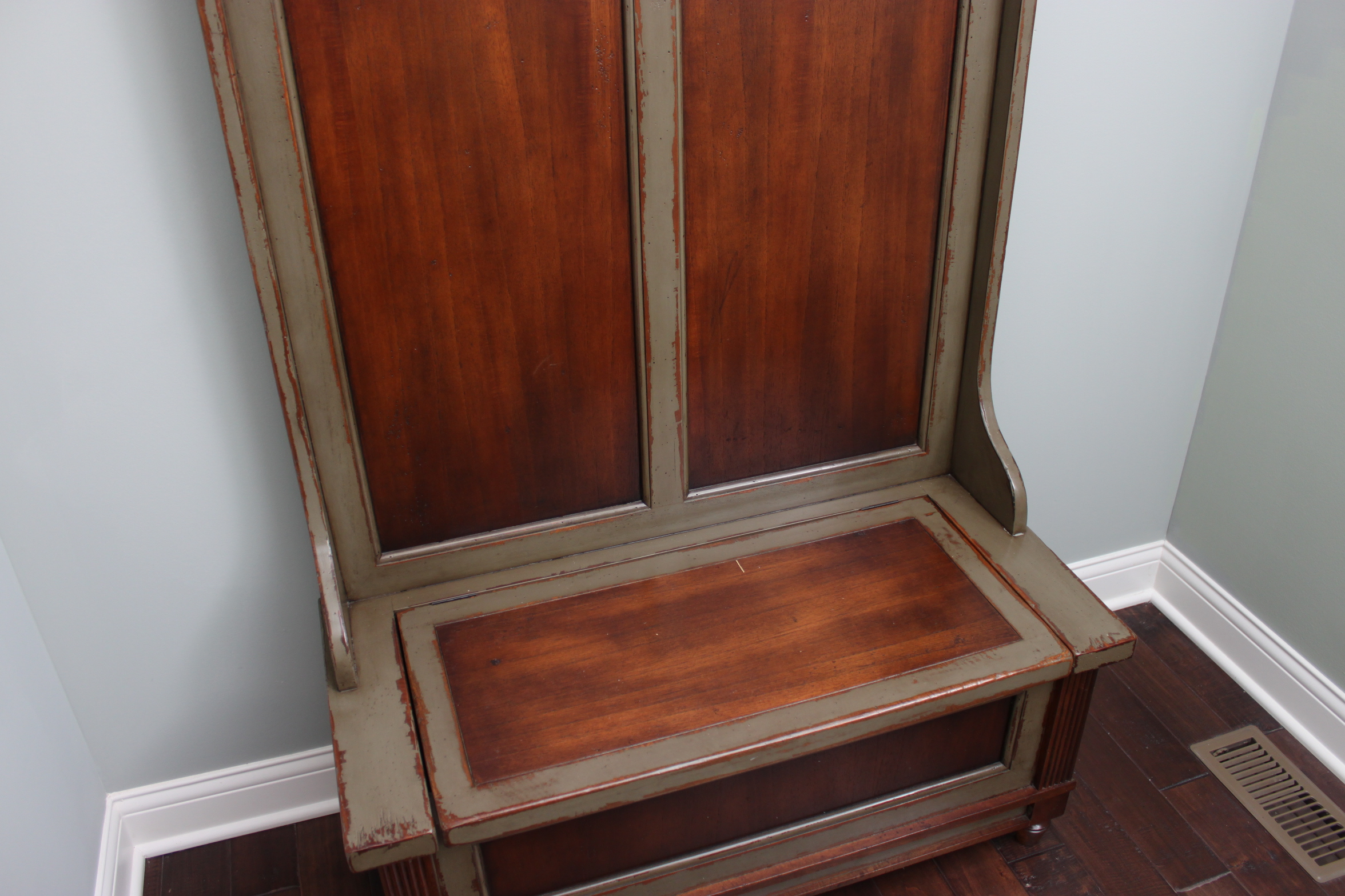 Riyo Hall Tree by Uttermost