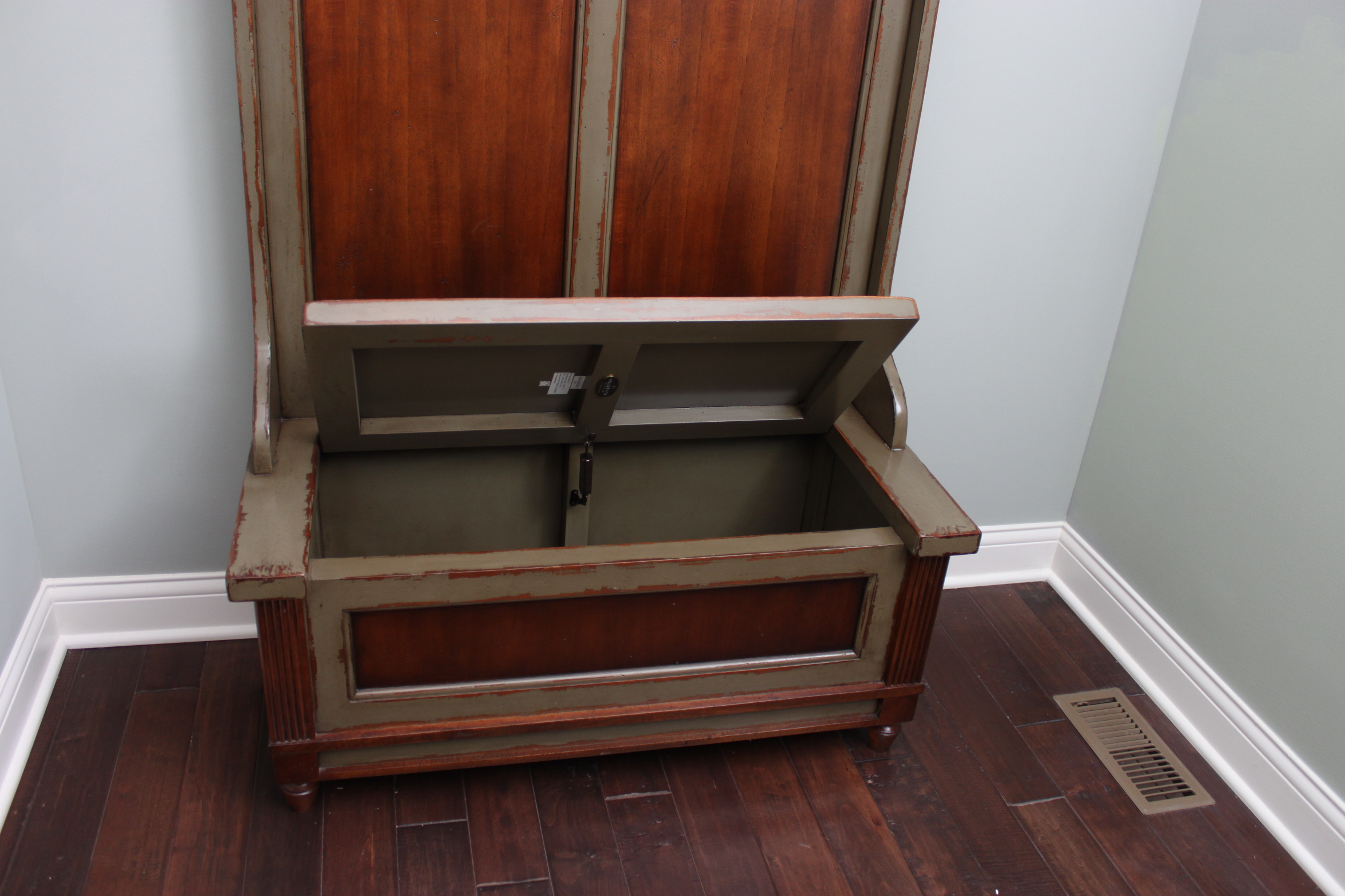 Riyo Hall Tree by Uttermost