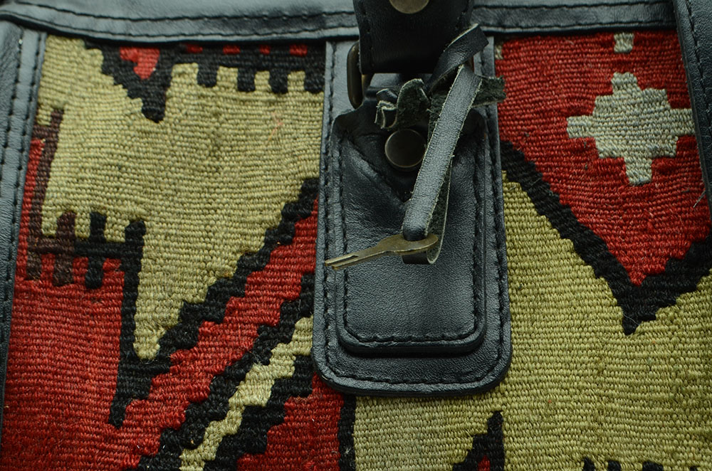 Yun Art Turkish Kilim Carpet Bag