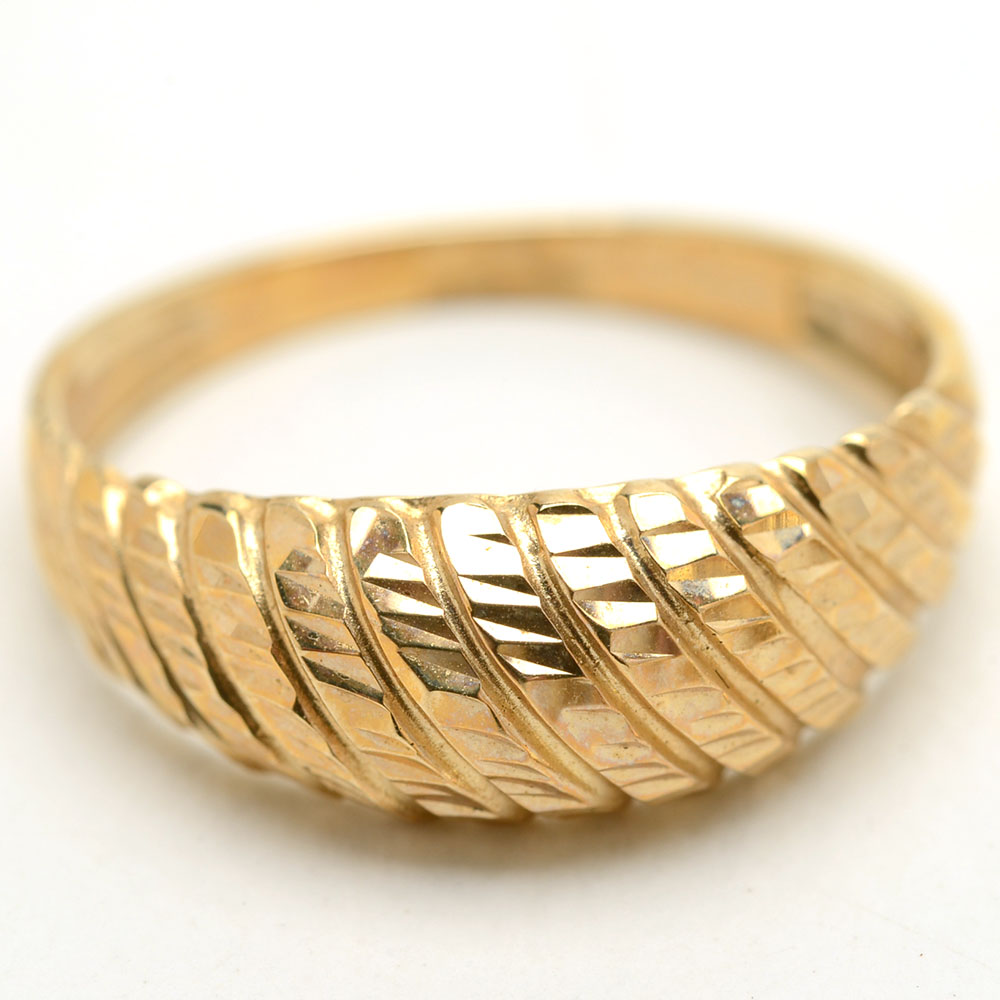 Group of 10K and 14K Yellow Gold Jewelry