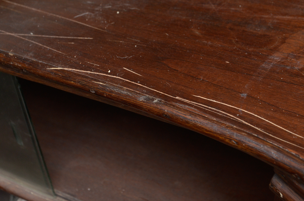 Vintage Tiki Bar With Rattan Bar Stools