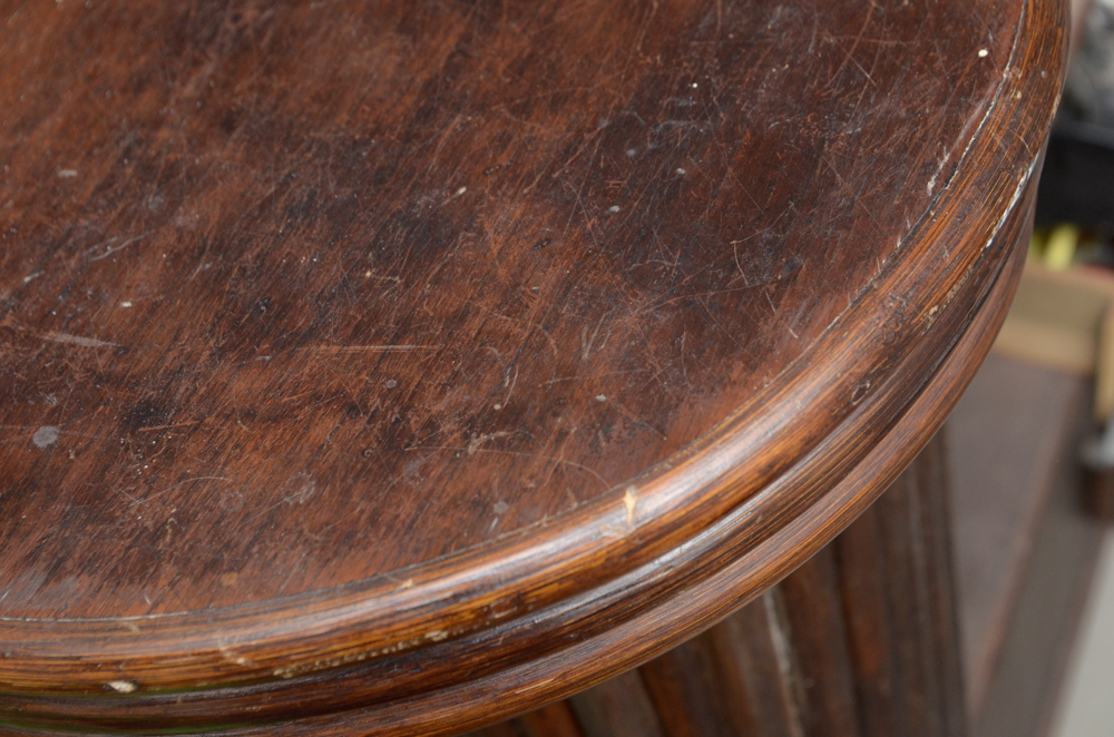 Vintage Tiki Bar With Rattan Bar Stools
