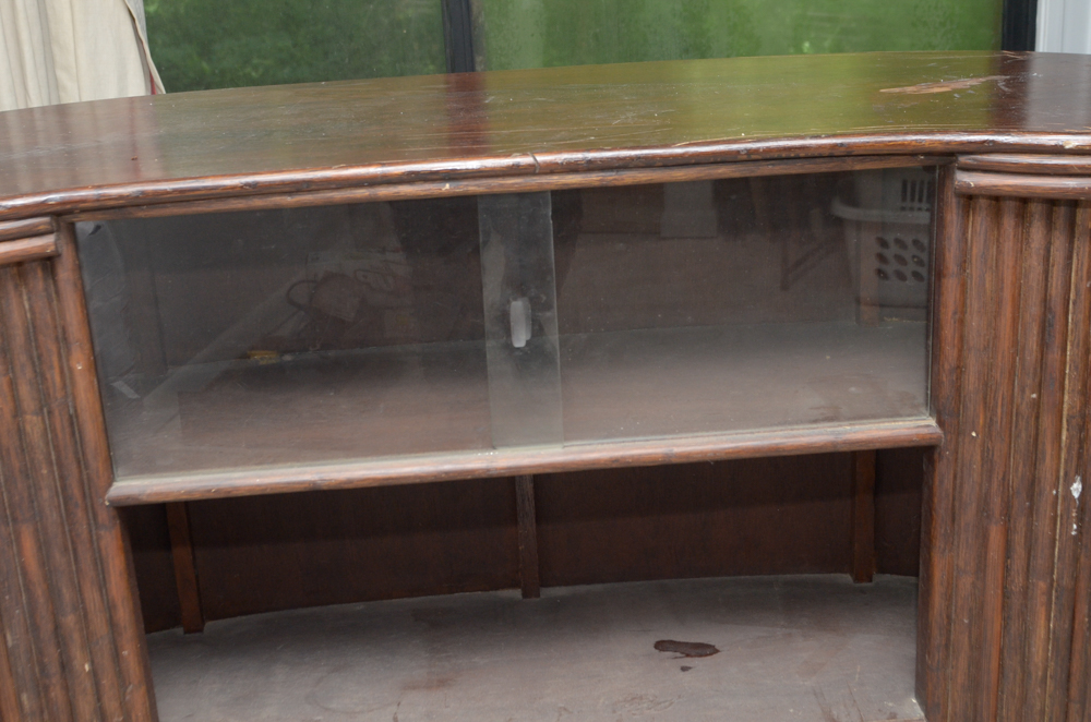 Vintage Tiki Bar With Rattan Bar Stools