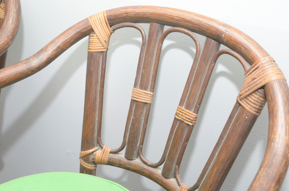 Vintage Tiki Bar With Rattan Bar Stools