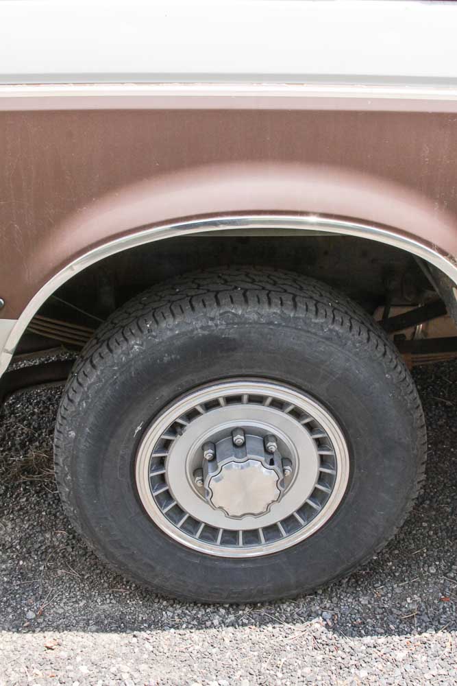 1990 Ford F250 XLT Lariat Pickup Truck