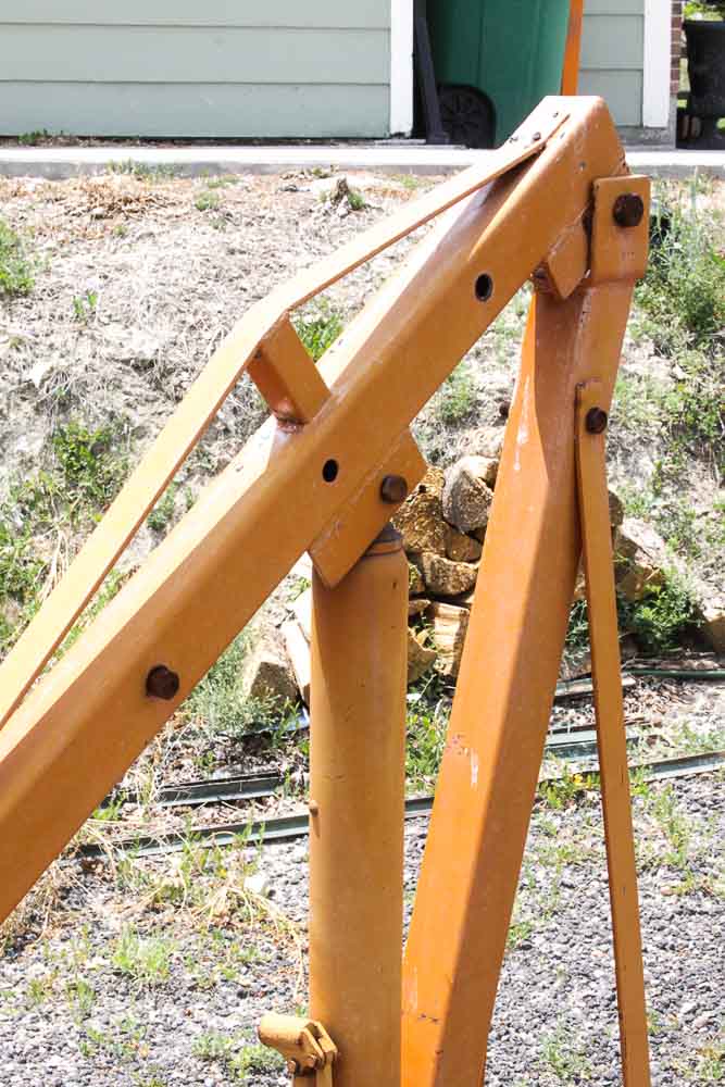 Two-Ton Engine Lift with Eight-Ton Long RAM Hydraulic Cylinder