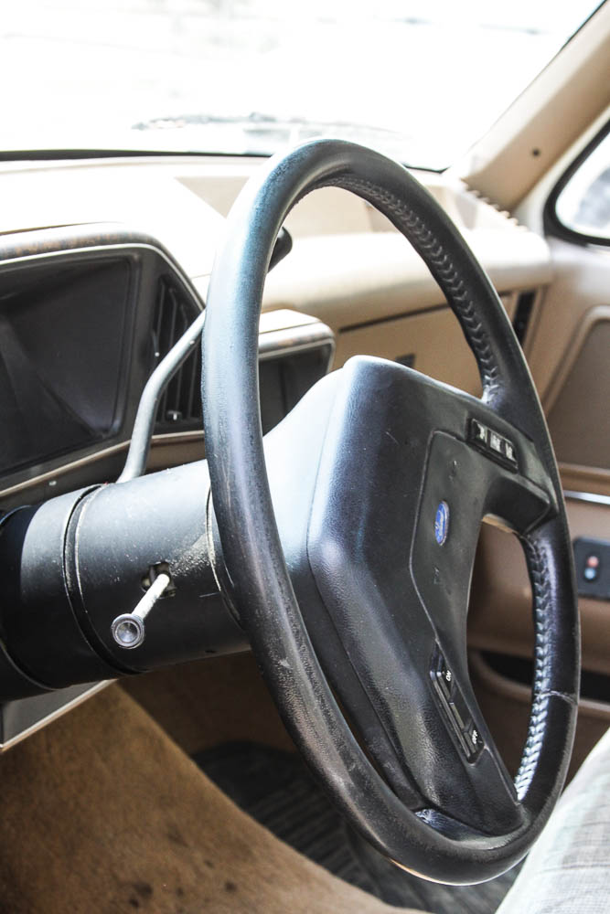 1990 Ford F250 XLT Lariat Pickup Truck