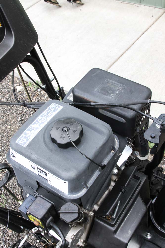 Poulan PRO Snow Blower