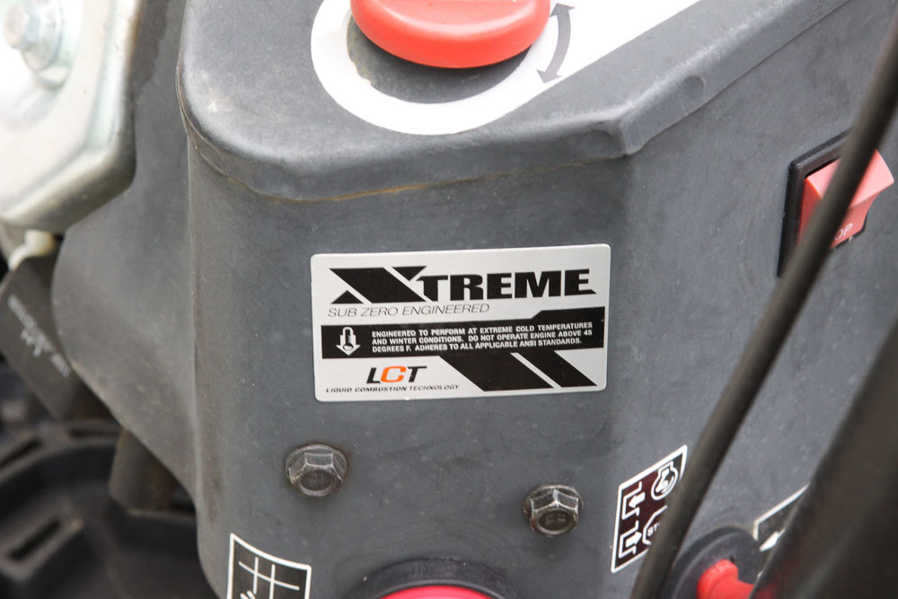 Poulan PRO Snow Blower