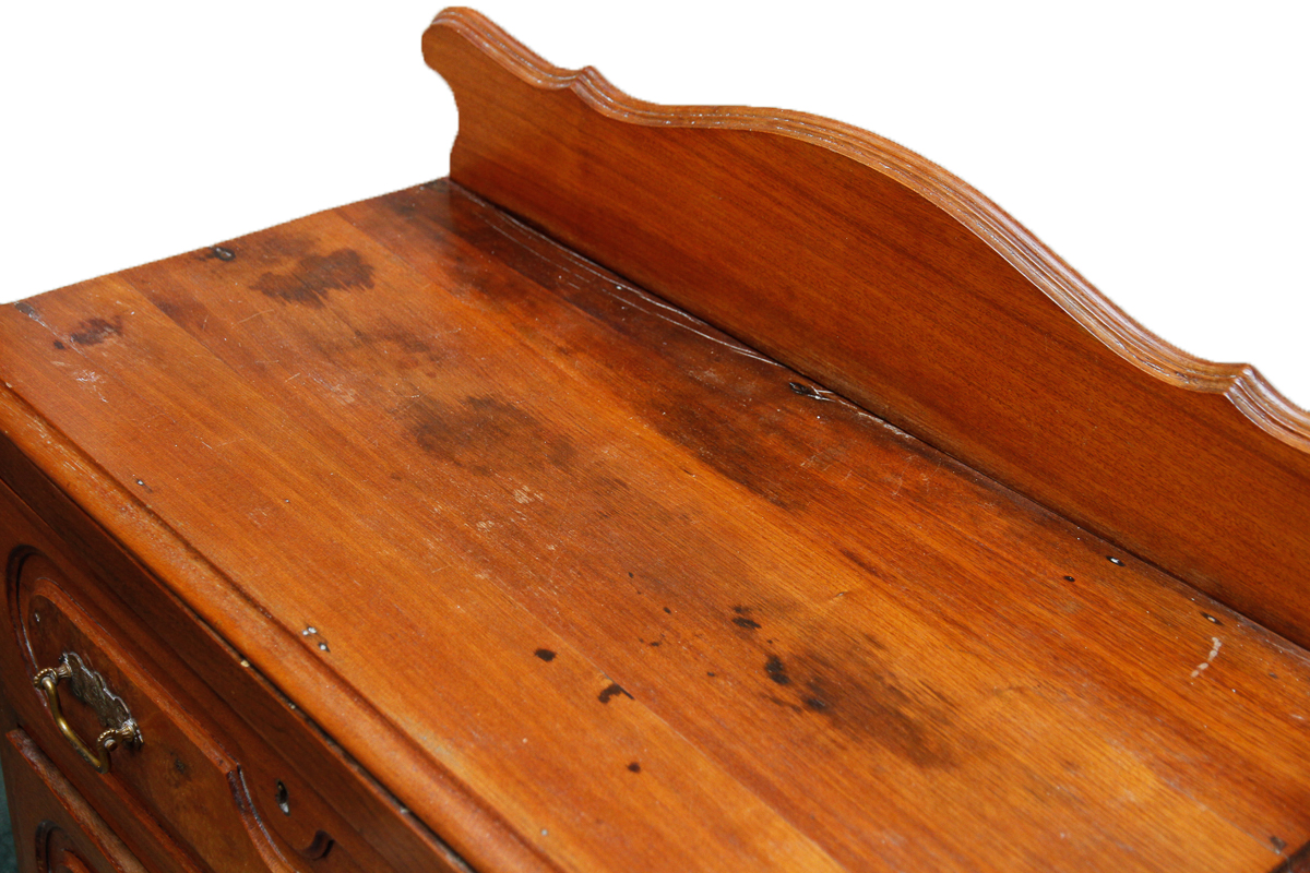 Late 19th Century Victorian Three-Drawer Chest